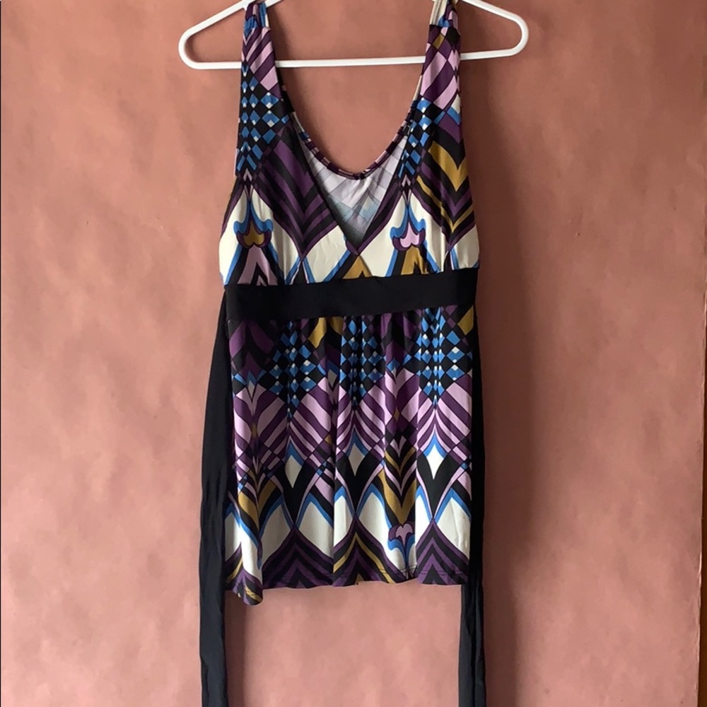 Woman’s tank top/blouse